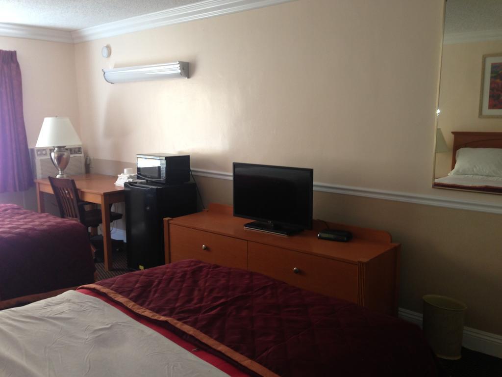 Americas Best Value Inn - Downtown Oakland/Lake Merritt Habitación foto